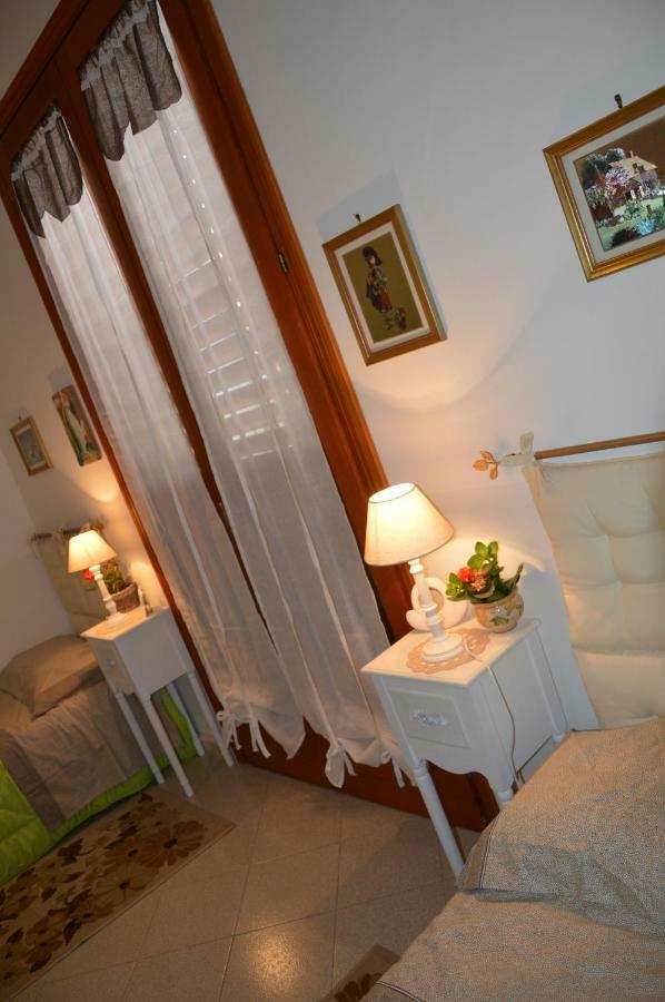 B&B Vicolo del Chiostro Aci SantʼAntonio Exterior foto