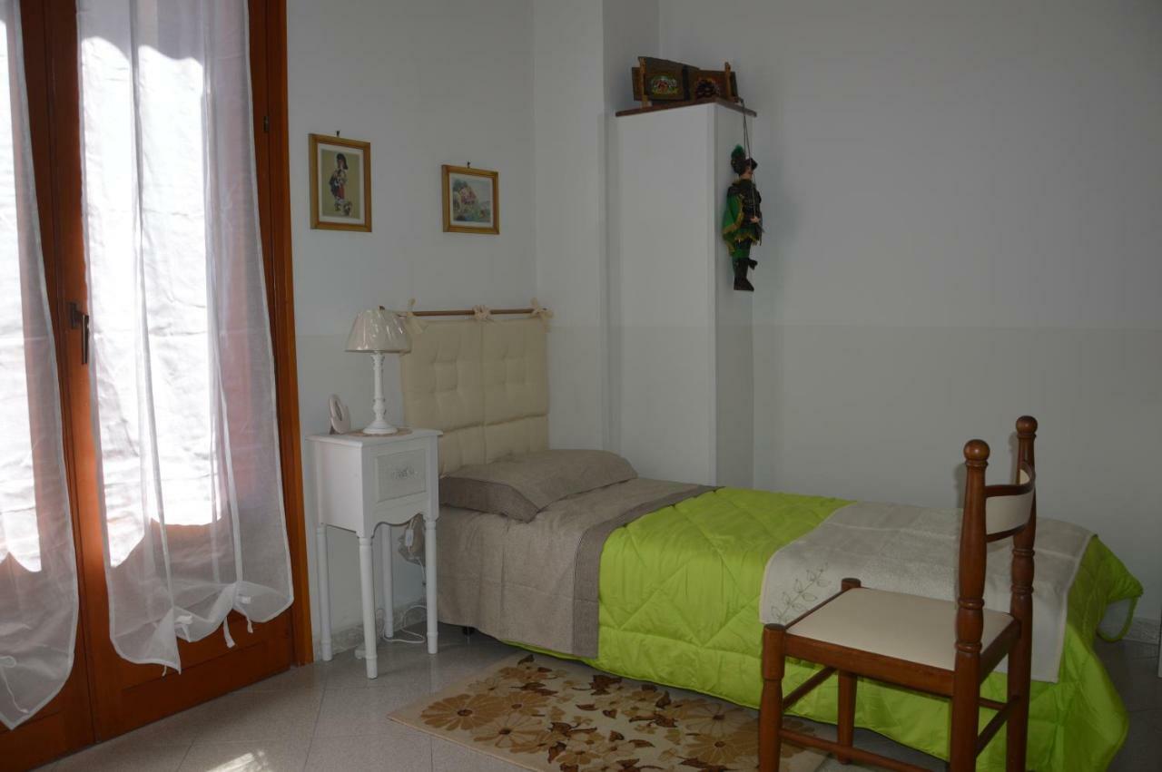 B&B Vicolo del Chiostro Aci SantʼAntonio Exterior foto