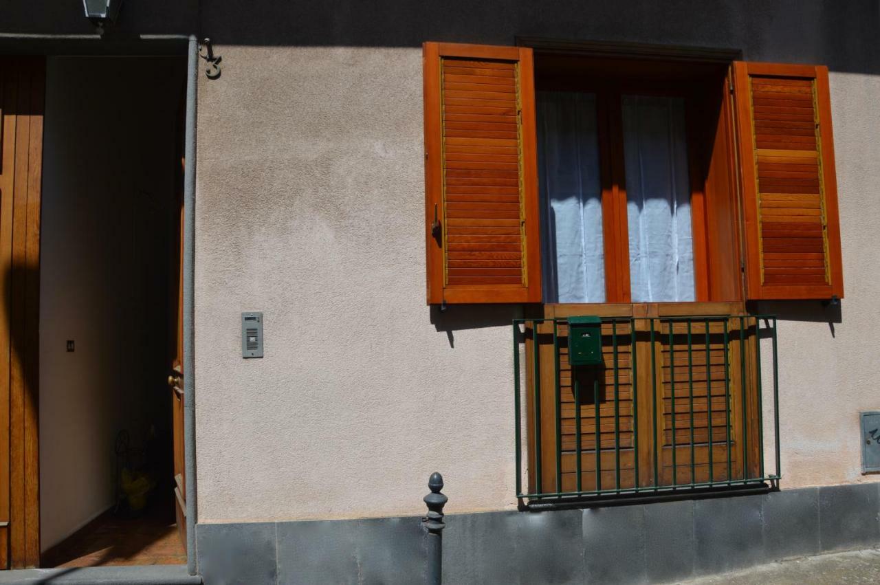 B&B Vicolo del Chiostro Aci SantʼAntonio Exterior foto
