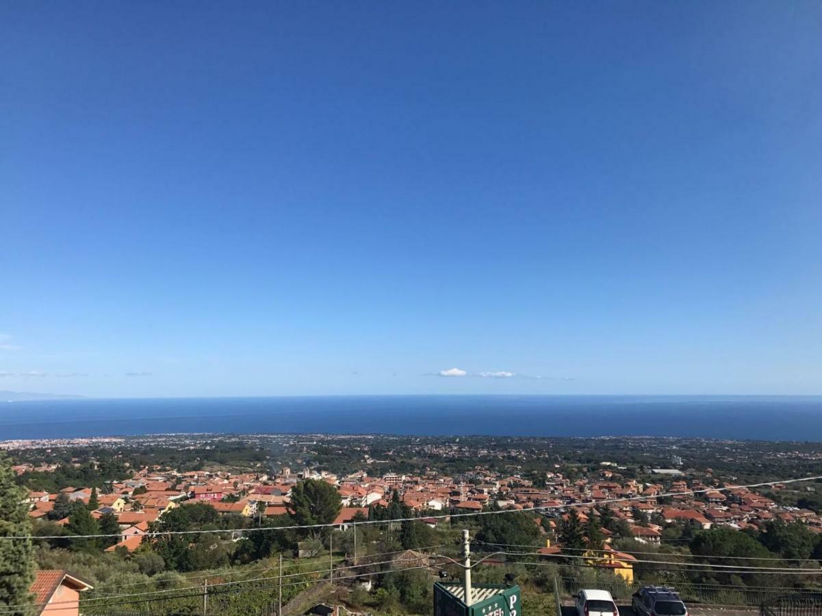 B&B Vicolo del Chiostro Aci SantʼAntonio Exterior foto