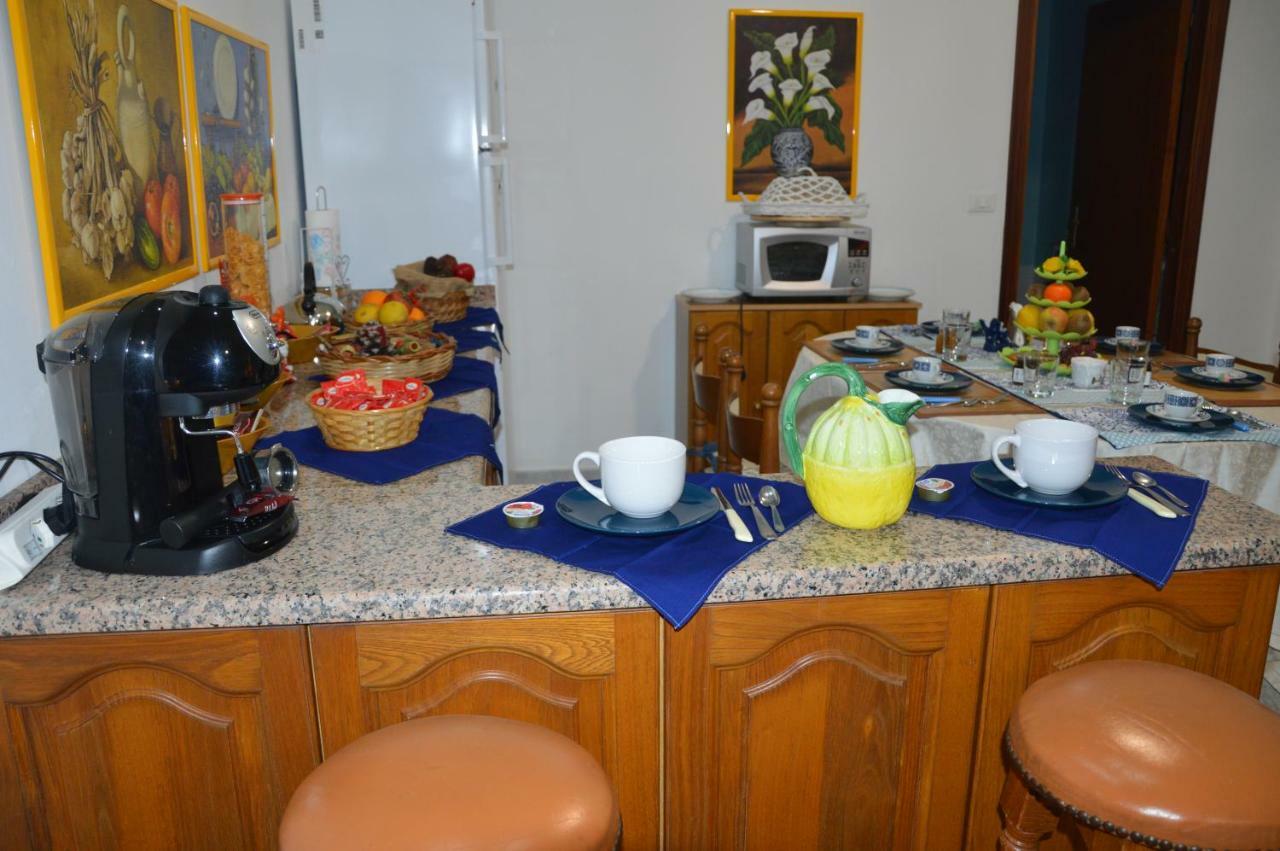 B&B Vicolo del Chiostro Aci SantʼAntonio Exterior foto