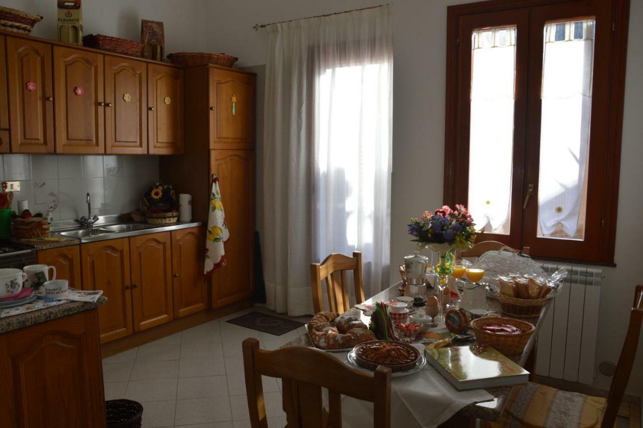 B&B Vicolo del Chiostro Aci SantʼAntonio Exterior foto